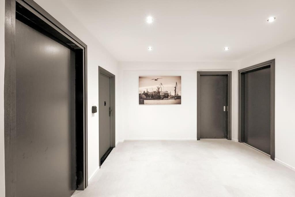 Hh 03 By Rockchair - Superhost Status - Modernes Apartment Mit Sonnigem Balkon & Premium Boxspringbetten In Winterhude - Hamburg Top Geheimtipp Buitenkant foto