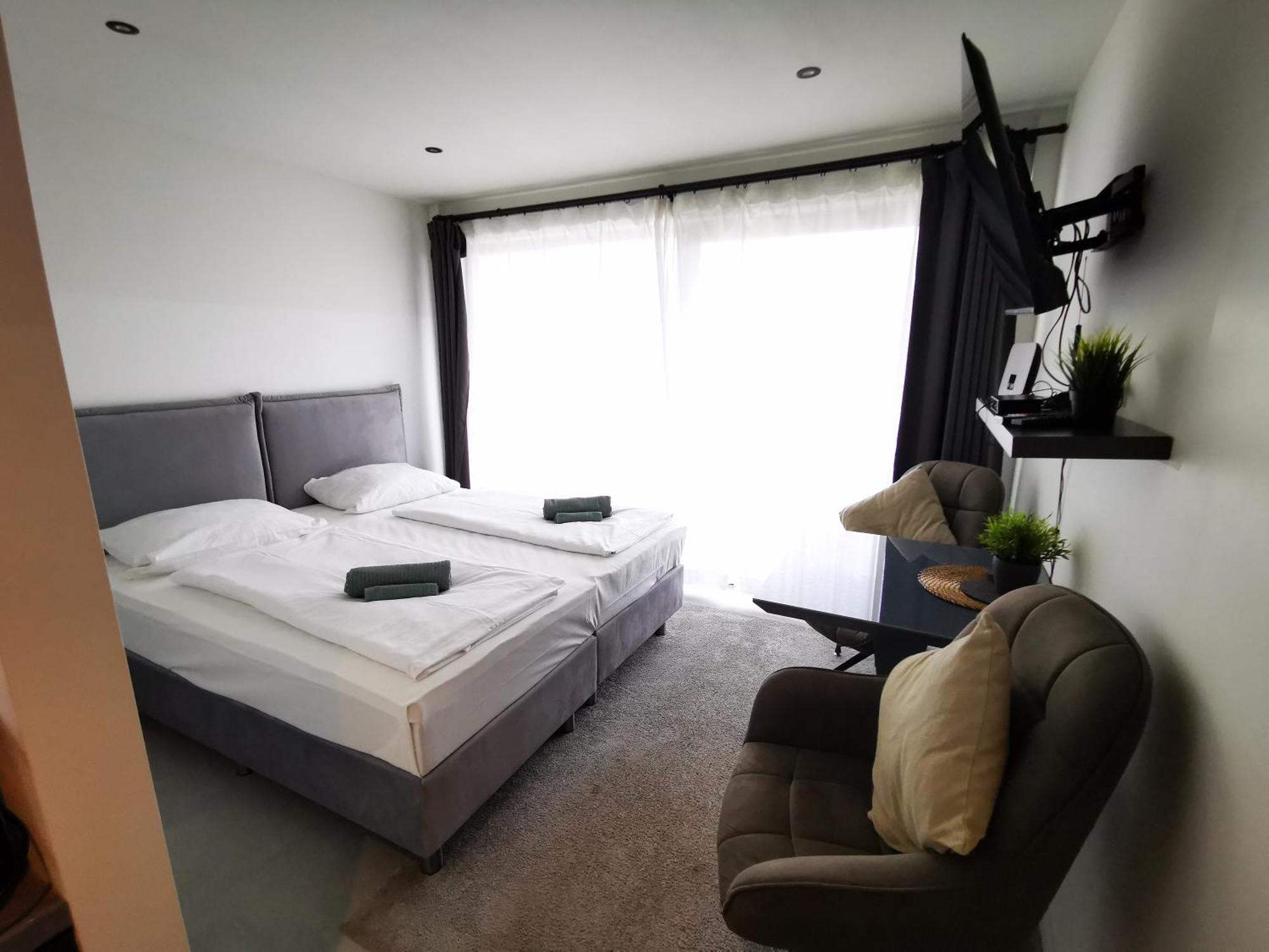Hh 03 By Rockchair - Superhost Status - Modernes Apartment Mit Sonnigem Balkon & Premium Boxspringbetten In Winterhude - Hamburg Top Geheimtipp Buitenkant foto